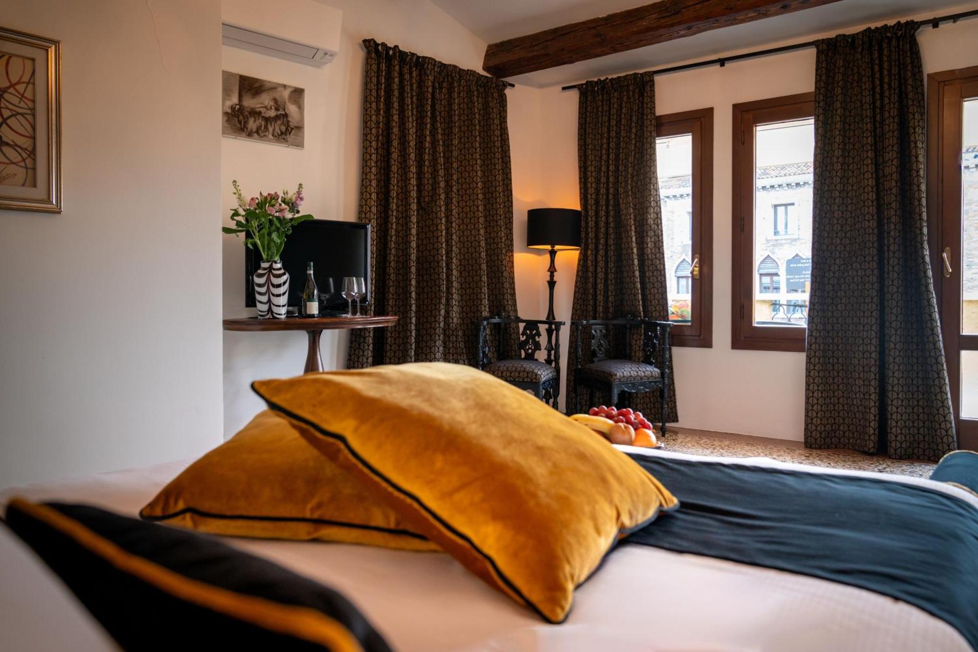 Hotel Palazzo San Luca à Venise Chambre photo