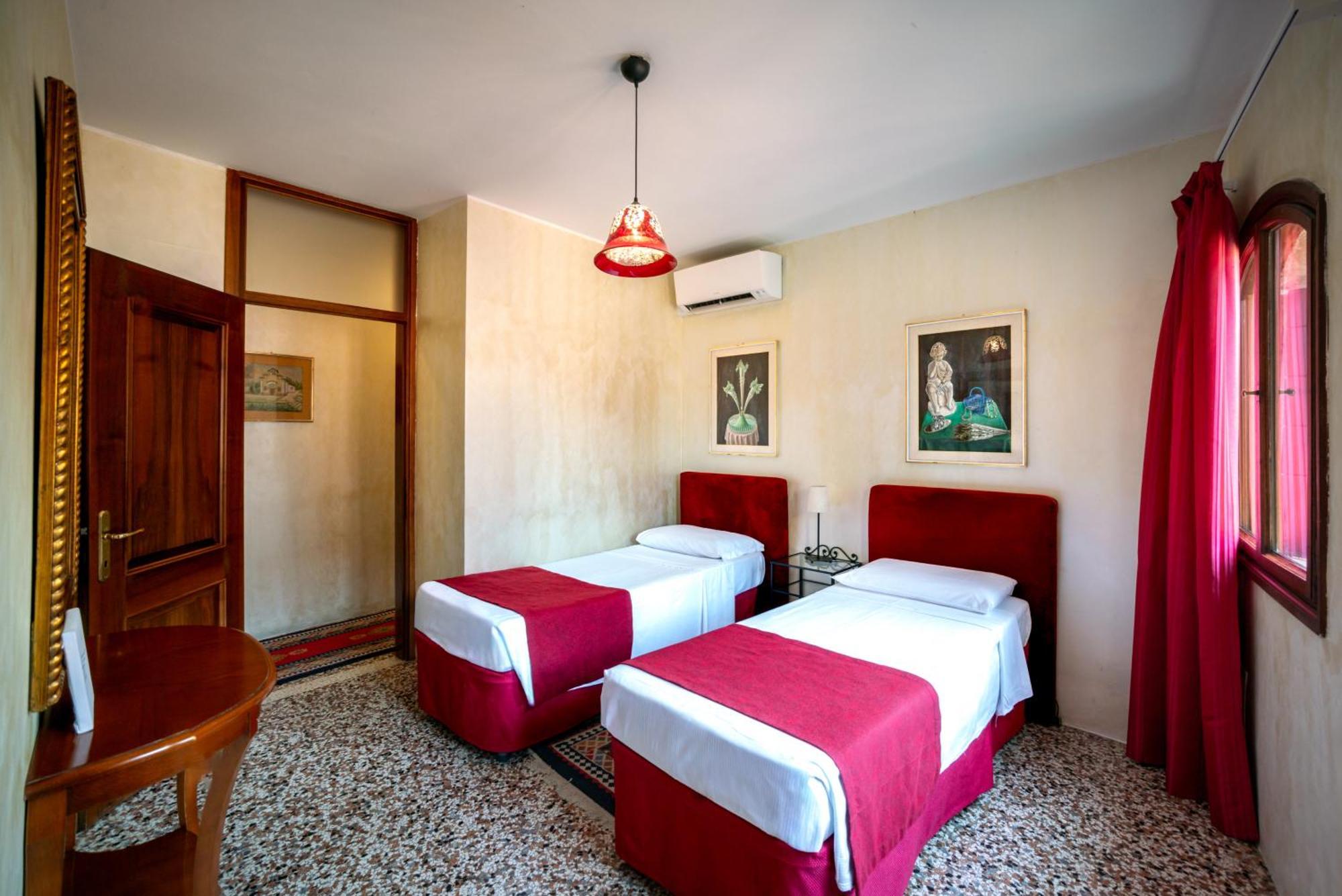 Hotel Palazzo San Luca à Venise Chambre photo