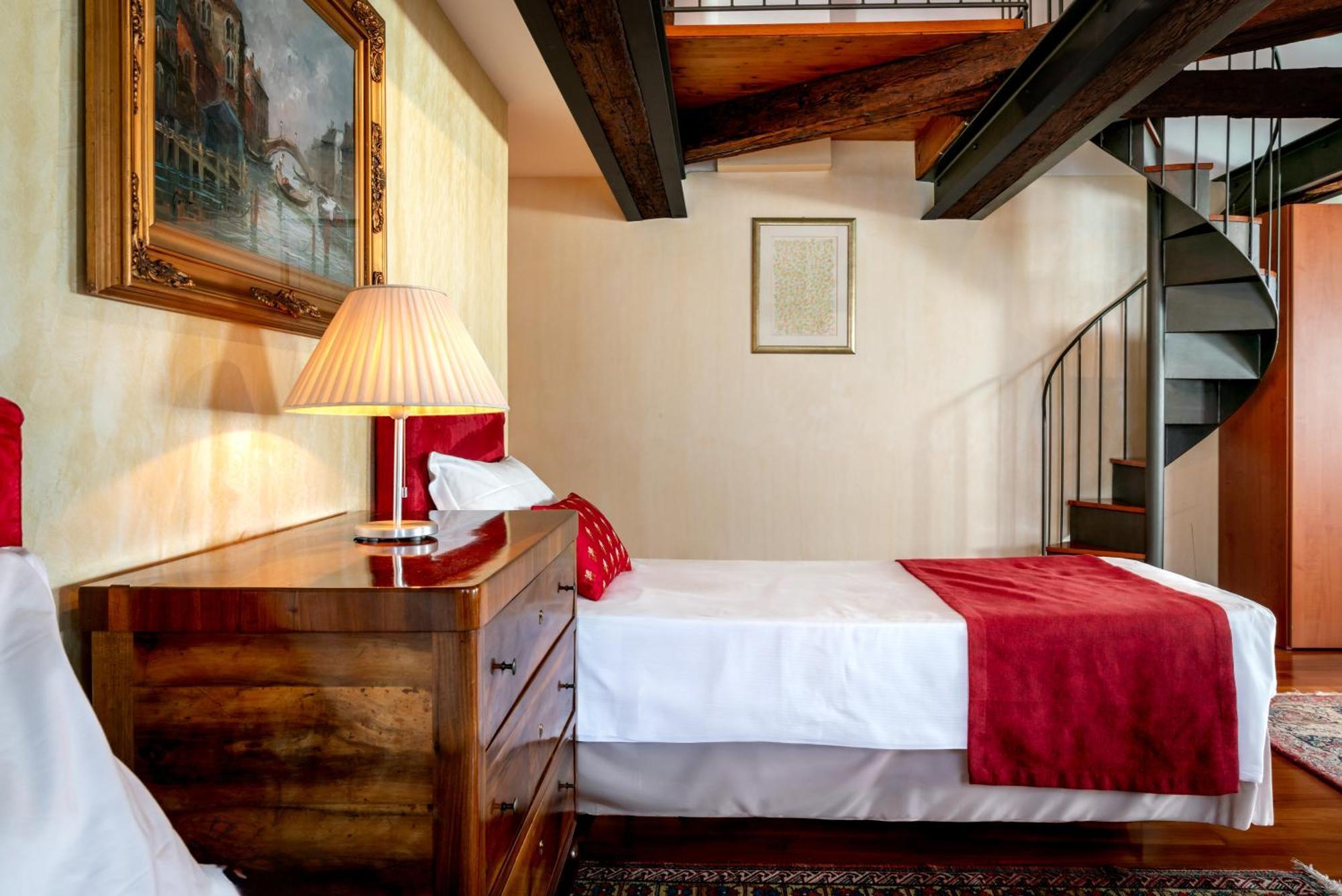 Hotel Palazzo San Luca à Venise Chambre photo