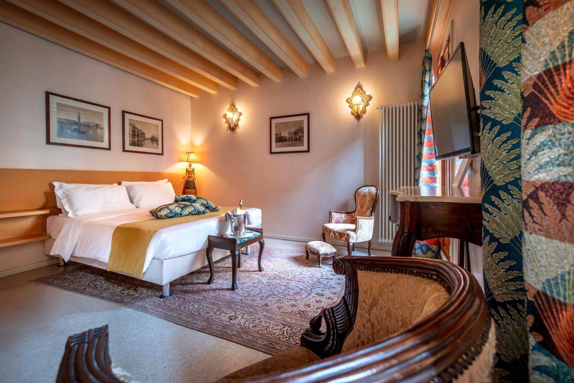Hotel Palazzo San Luca à Venise Chambre photo